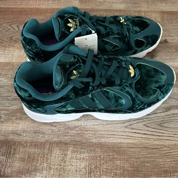 Adidas Yung 1 Velvet Pack Sneakers - Picture 8 of 14